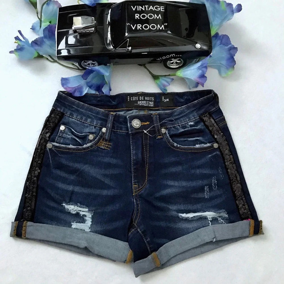 Cote De Nuits NWOT Shorts for Juniors/Women 3/4 - Picture 4 of 6